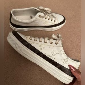 Louis Vuitton Stellar Sneakers, size 37.5